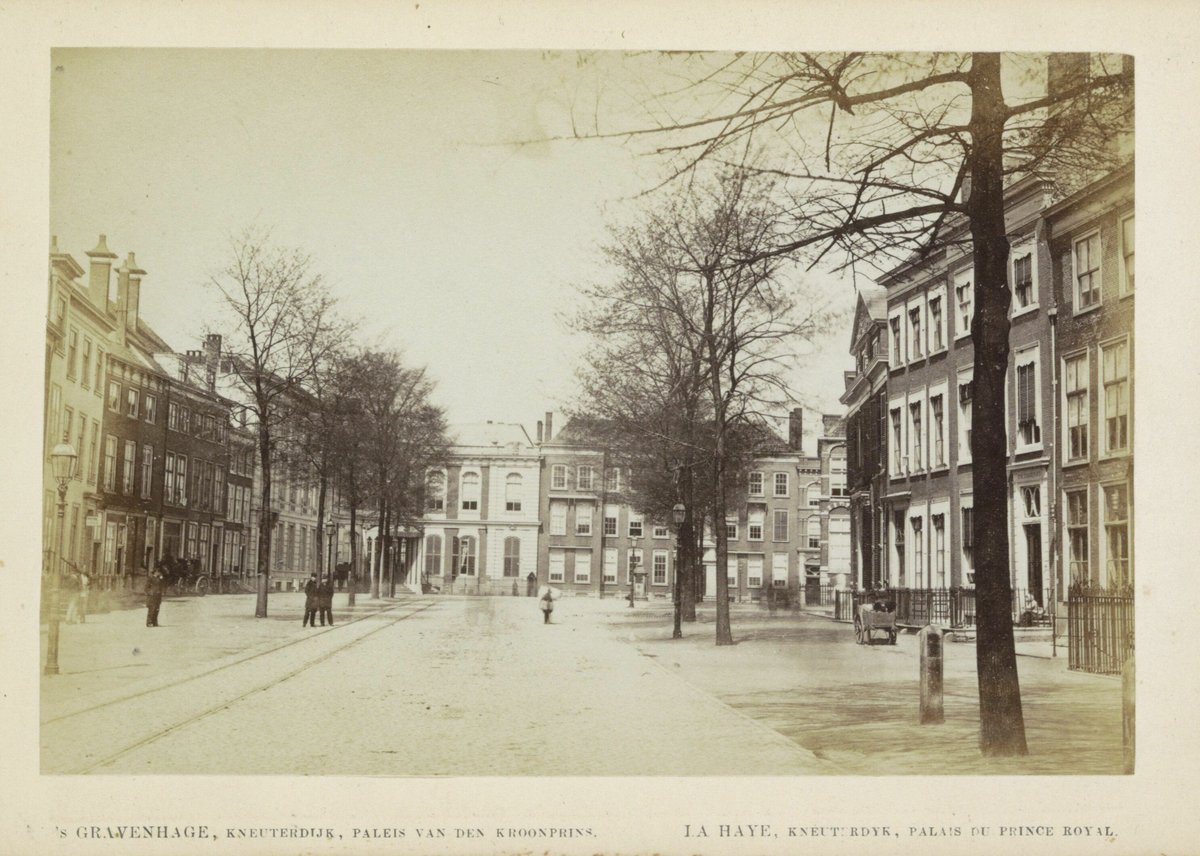 Kneuterdijk Palace