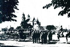 155 mm haubica wz. 17 artillery gun displayed before parade on August 15, 1939 in Wilno