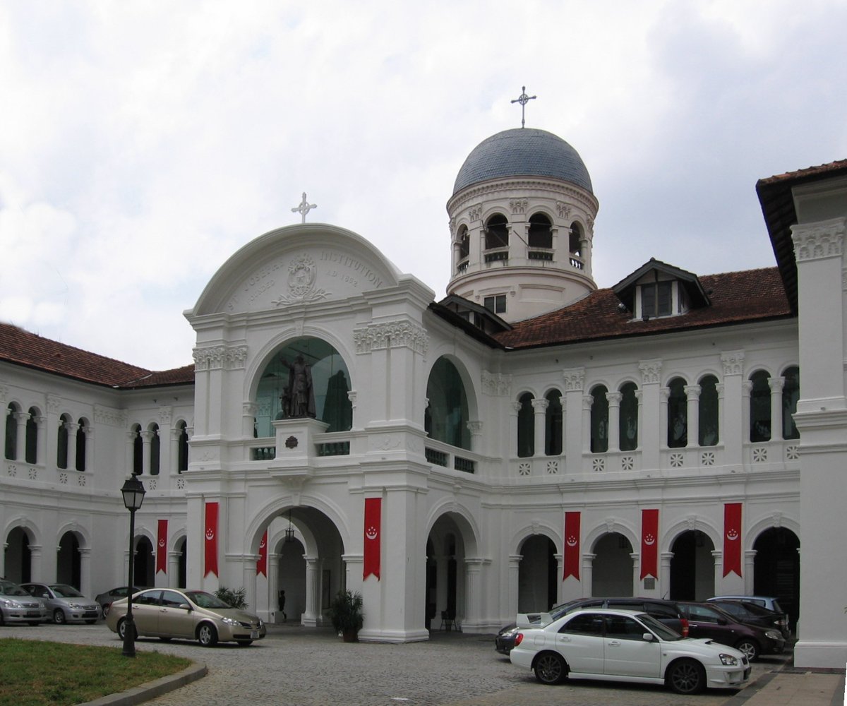 Singapore Art Museum building exterior with modern architectural design