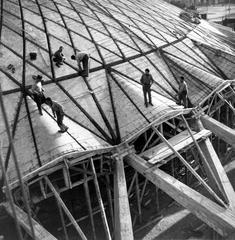 Construction of the concrete roof of Palazzetto dello Sport in Rome during 1960