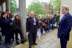 |
  St Antony'S College