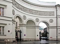 Palazzo Pac in Warsaw on Miodowa Street with curved entrance