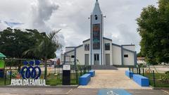 Praça da Matriz São João dos Patos with historic church and public square