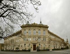 |
  Université D'État D'Économie D'Azerbaïdjan