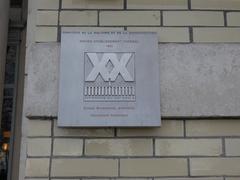 Plaque Patrimoine du XXe siècle commemorating Ancien établissement thermal by architect Ernest Brunnarius in 1902