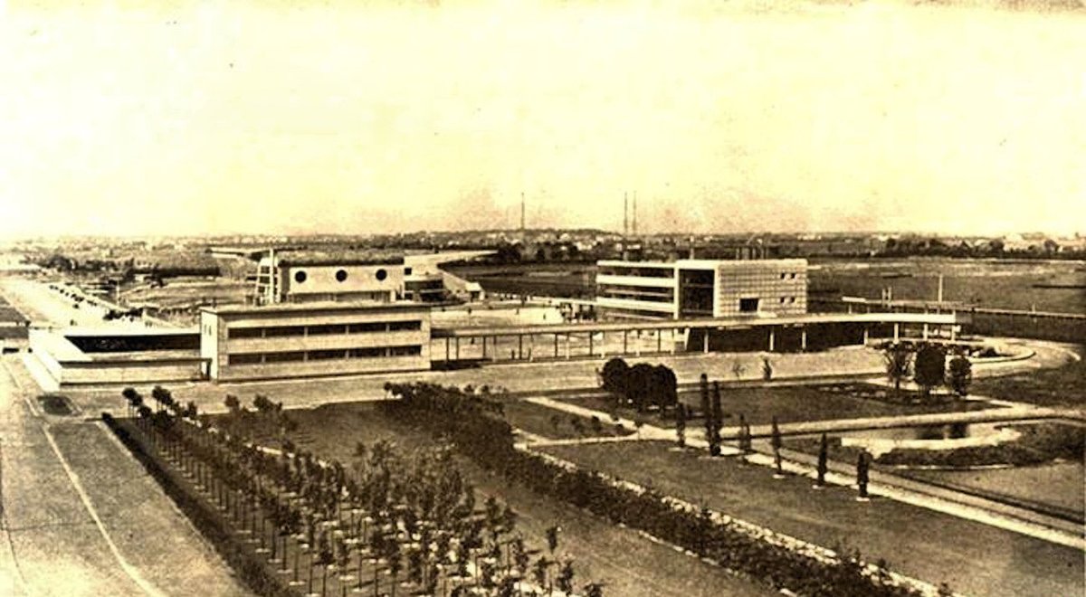 Sluzewiec Race Track in 1939 during a horse racing event