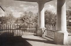 Historical black and white photo of Vilnia, showing Rosy alley and a prominent monastery in 1919