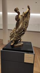 Bronze gilded sculpture Bailarina de la manzana by Jean-Léon Gérôme