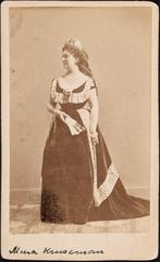 Portrait of Mina Kruseman as Queen Louise in Vorstenschool, 1875
