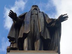 Statue of Woodrow Wilson in Vrchlického sady, Prague