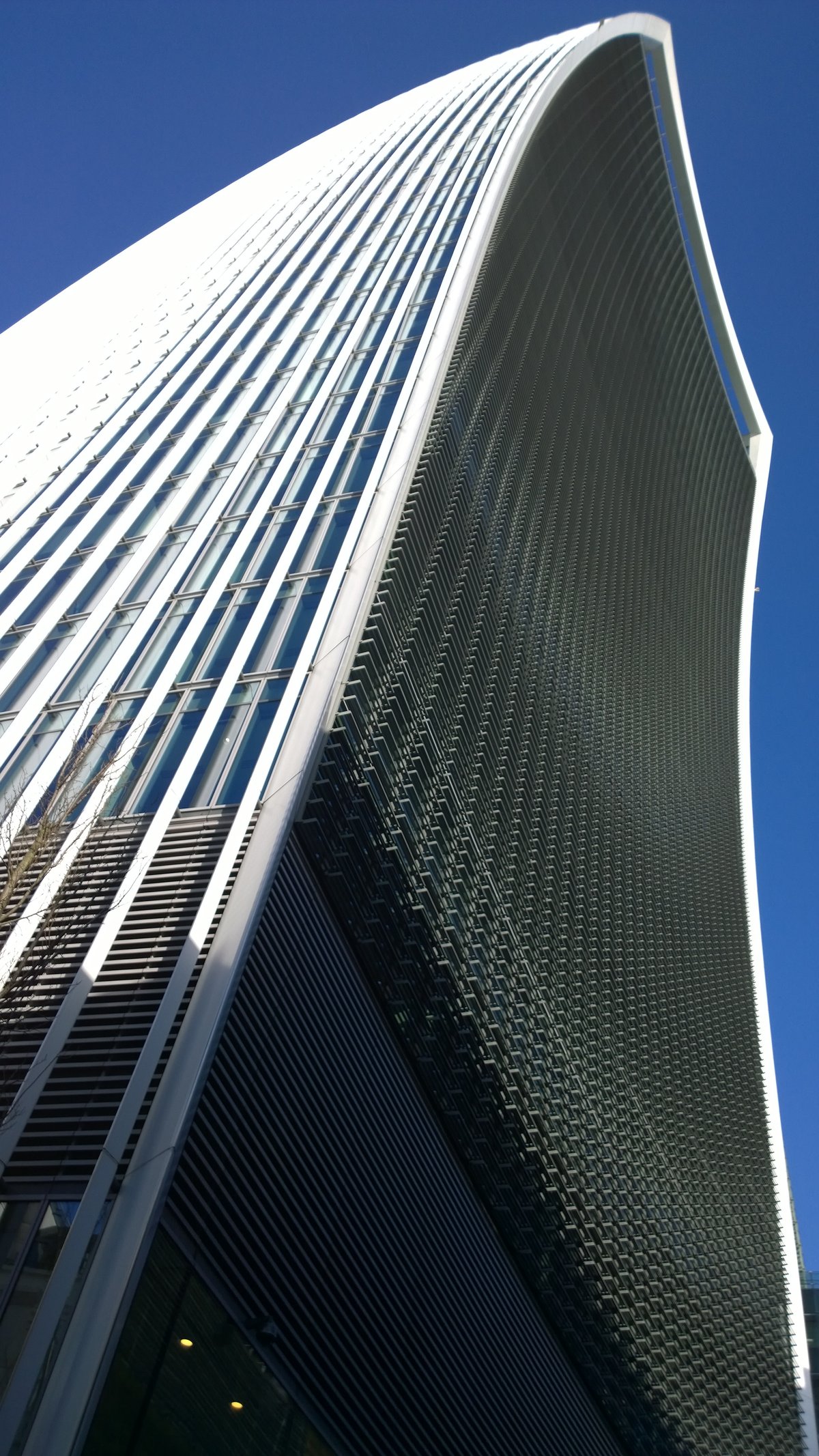 20 Fenchurch Street skyscraper in London cityscape on a clear day