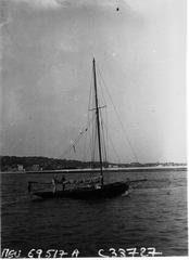 Arrival of Alain Gerbault at Le Havre in 1929, historical press photo