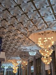 Interior view of Xalqlar doʻstligi saroyi with elegant decor and lighting
