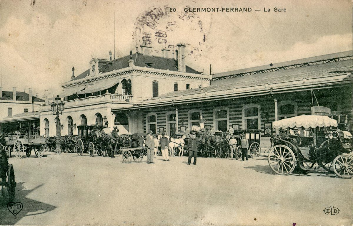Vintage postcard of Clermont-Ferrand train station