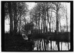 Historic photograph of Frankendael estate, later a city nursery, at Middenweg 72 in Amsterdam taken by Jacob Olie on November 15, 1895