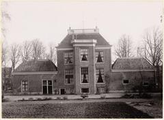 Rear facade of the former city nursery Huize Frankendael at Middenweg 72 in Amsterdam, 1943