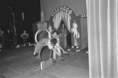 Circus Elleboog performance in the new De La Mar Theater, black and white photo from 1966