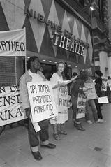 Anti Apartheids Beweging protest against musical Ipi Tombi at De la Mar theater Amsterdam July 1981