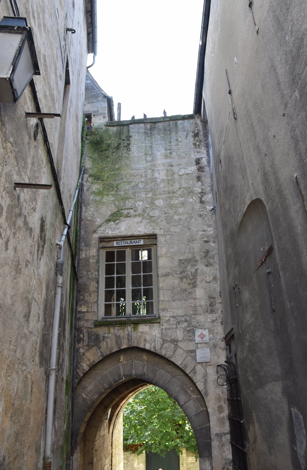 Historic Laon city gate called Porte des Chenizelles