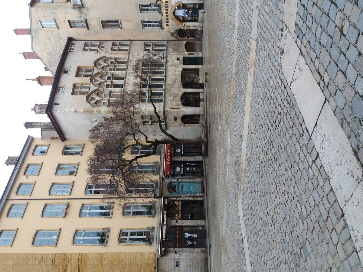 Maison Thomassin historic building in Lyon Place du Change