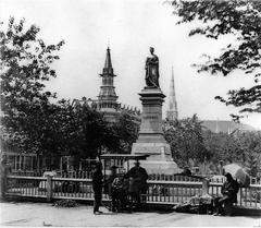 Historic photograph of an ice cream vendor at Victoria Square in Montreal around 1869
