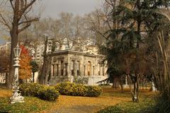 Ihlamur Pavilion in Beşiktaş surrounded by greenery