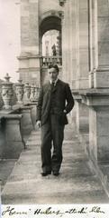 Portrait photograph of Henri Hubert circa 1900