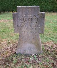 Anton Toni Merkens war grave in Südfriedhof cemetery in Cologne