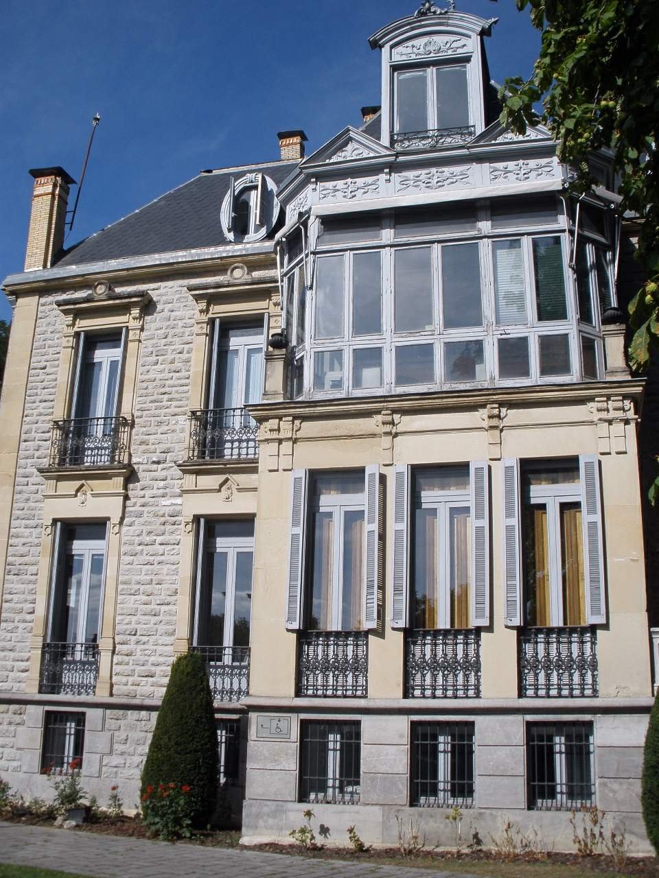 Palacio de Zulueta building in Vitoria with classical architectural details