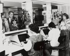Black and white photo of the automated administration terminals at Academisch Ziekenhuis Leiden in 1979