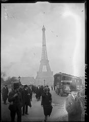 Historic photograph of a truck arriving at Grenelle quay in Paris near the Eiffel Tower on April 11, 1927