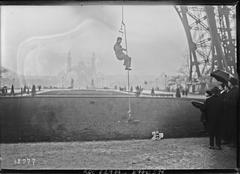 Historic image of the Eiffel Tower with the Ouistiti device for climbing and descending smooth ropes