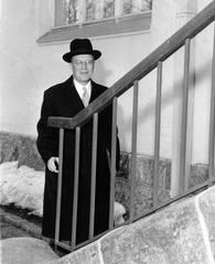 Photograph of Finnish politician Rainer von Fieandt at Tamminiemi Presidential residence in Helsinki