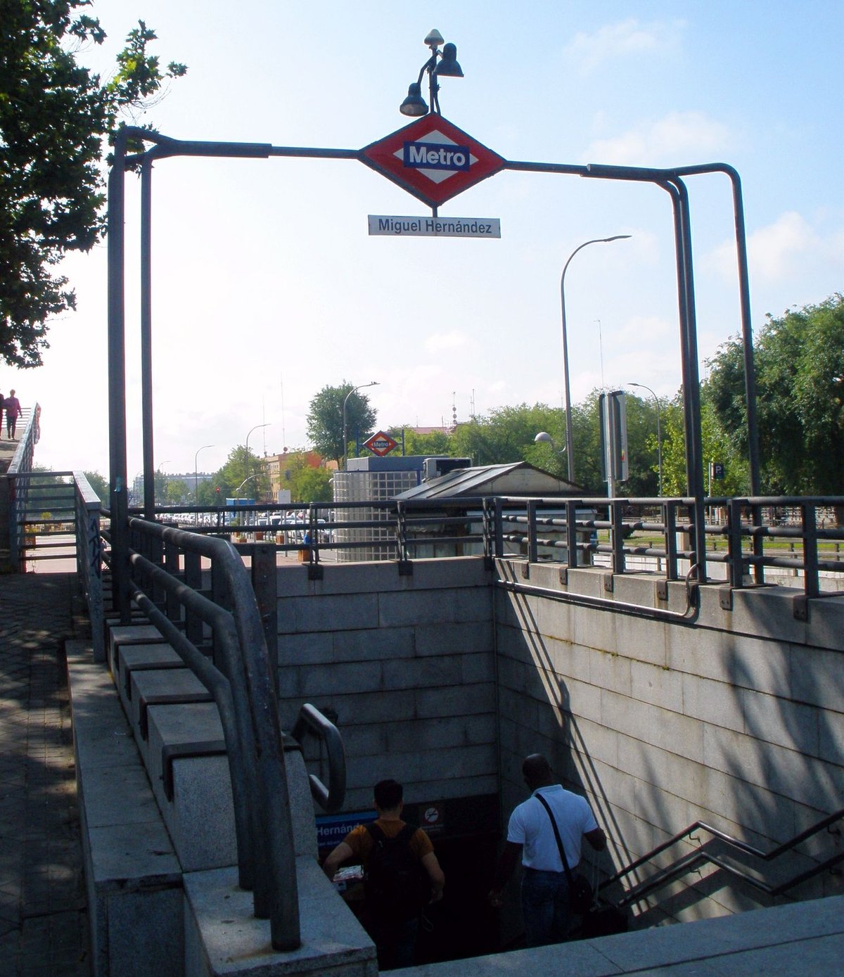 Estación de Miguel Hernández Metro station entrance in Madrid