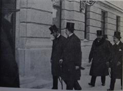 Count Tisza entering the assembly with Ban Skerlecz and Count Pejačević, 1914