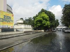 Liwasang Bonifacio gateway and Jones Bridge in Manila with Pasig River and historic Intramuros area