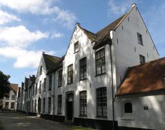 View of the west side courtyard at Begijnhof in Brugge