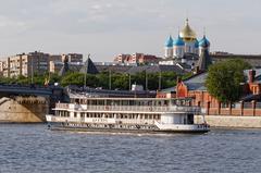 Boats and ships sailing on the Moskva River in Moscow