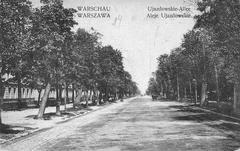 Aleje Ujazdowskie street in Warsaw before 1919, showing historic buildings and old architecture