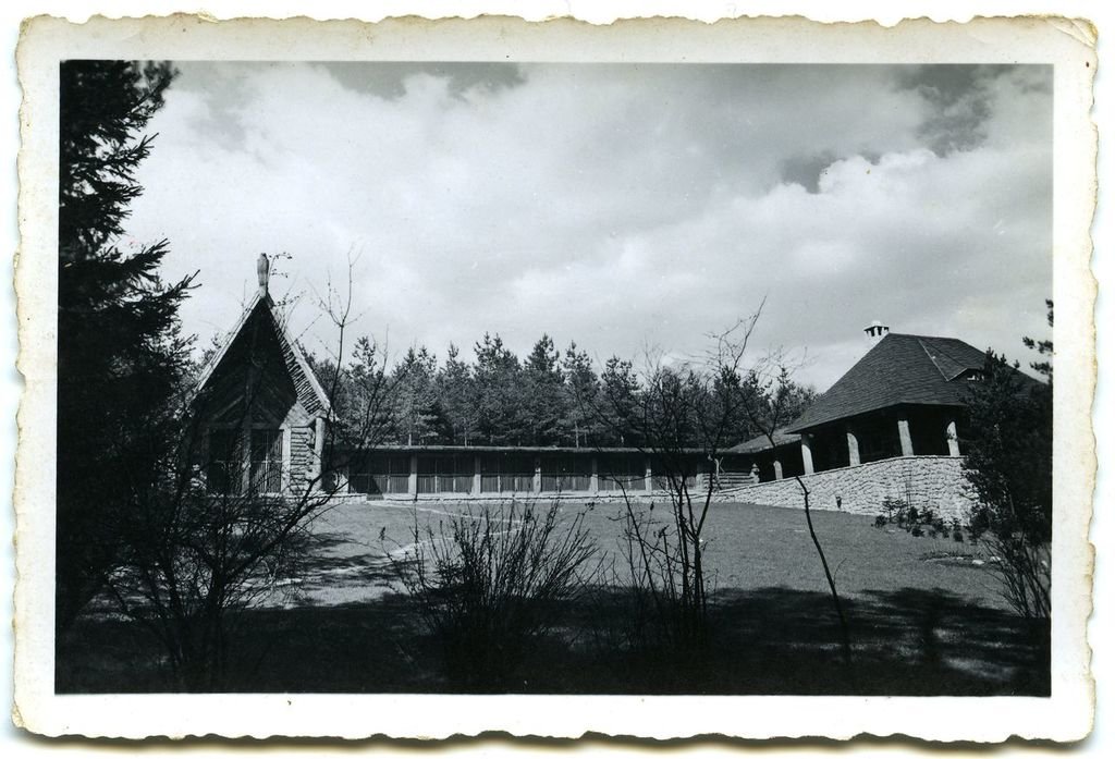 Historical photograph of Falkenhof near Buchenwald concentration camp from an SS image folder