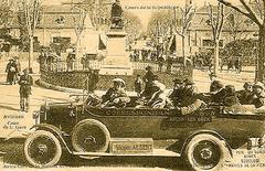 Roadster tourist vehicle at Avignon train station offering sightseeing tours to Fontaine de Vaucluse, Les Baux, Arles, Saintes-Maries-de-la-Mer, and Nîmes