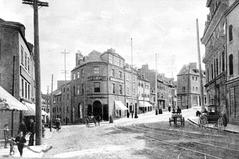 Intersection of Saint-Jean and Couillard streets in Quebec City in 1907