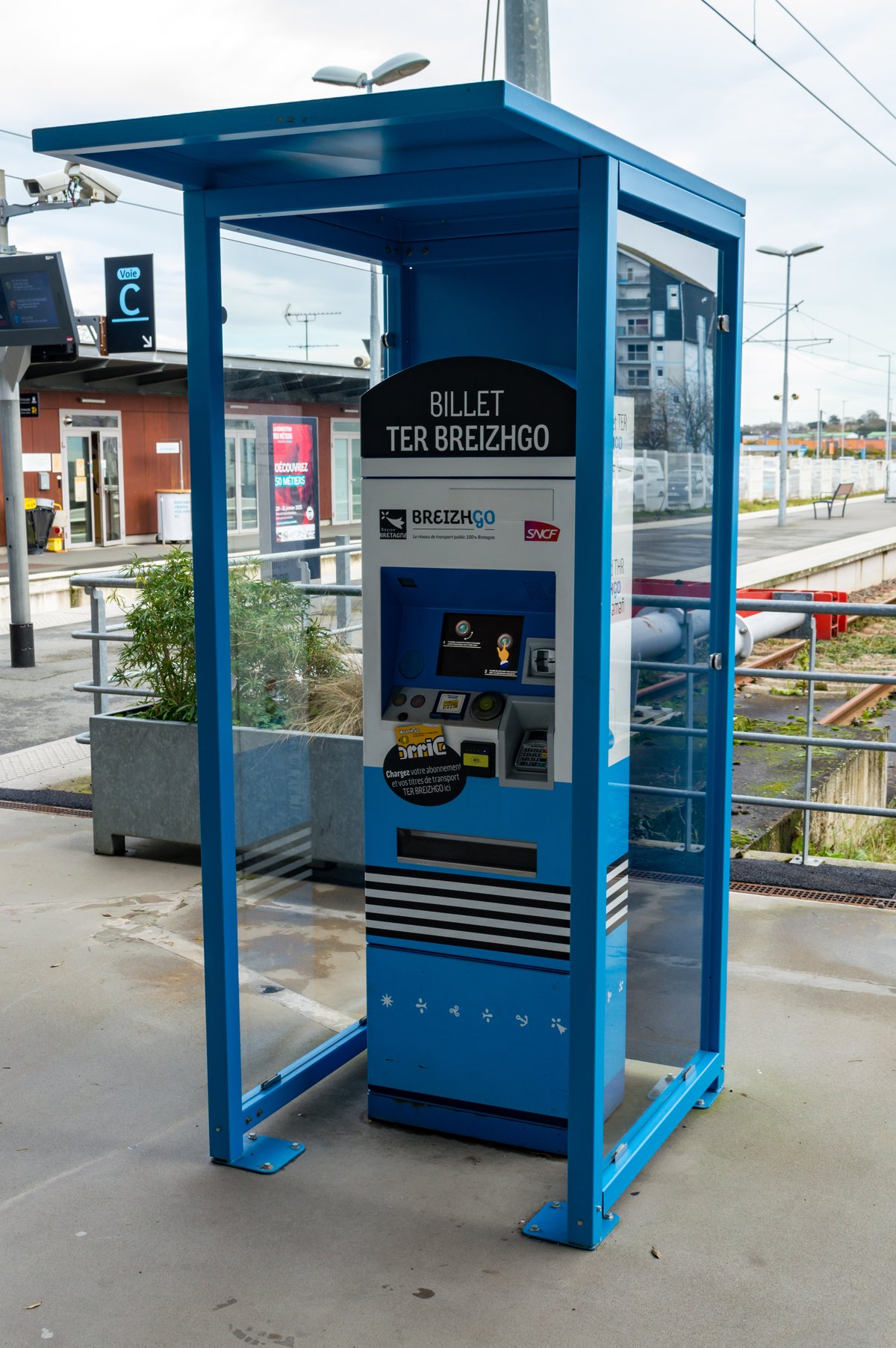 BreizhGo TER Bretagne ticket machine at Gare de Saint-Malo