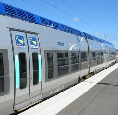 TER Breizh train at Saint-Malo station