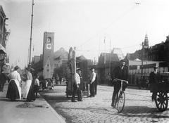 View of Damrak from Beurspassage with Beurs van Berlage and De Bijenkorf under construction, September 1910