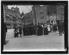 Beursplein square in Amsterdam in 1903 with Beurs van Berlage building on the left and Beursstraat 41-51 on the right