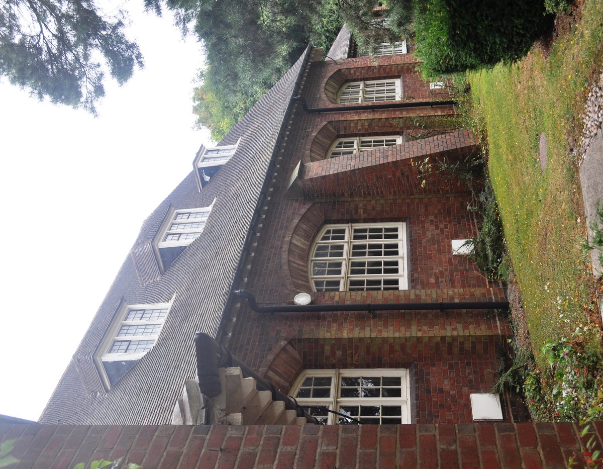 Friends Meeting House on Linden Road, Bournville, historic listed building number 1076294
