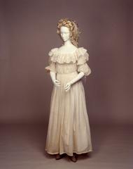 Chemise à la reine dress from the 18th century
