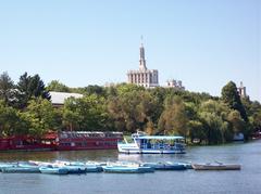 View of Herăstrăupark in Bucharest during summer 2006, featuring lush greenery and historic monument