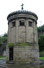 |
  Huskisson Monument In Saint James' Cemetery